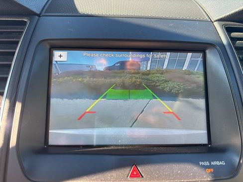 Used 2016 Ford Taurus SEL w/ Equipment Group 201A image 21