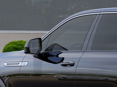 New 2025 Cadillac Escalade IQ Luxury 1 w/ Smart Trailering package image 12