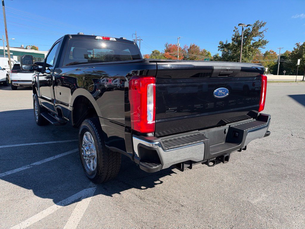 Used 2024 Ford F250 XLT AWD/4WD image 4