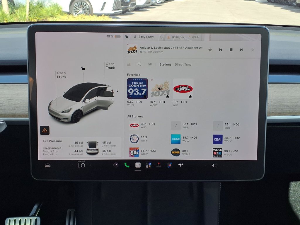 Used 2022 Tesla Model Y Performance AWD/4WD image 23