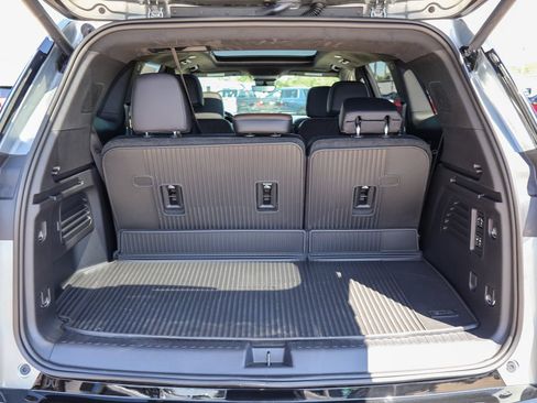 New 2026 GMC Acadia Denali Ultimate w/ LPO, Floor Liner Package AWD/4WD image 5