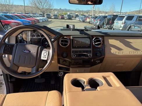 Used 2012 Ford F250 Lariat image 16