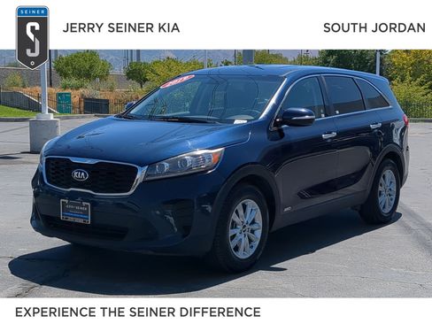 Used 2019 Kia Sorento AWD V6 image 1