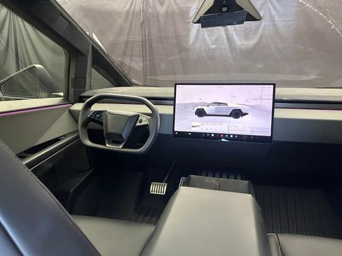 Used 2024 Tesla Cybertruck Cyberbeast AWD/4WD image 21