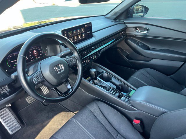 Used 2025 Honda Accord Sport image 13