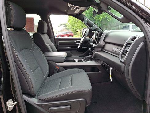 Used 2025 RAM 1500 Big Horn AWD/4WD image 12