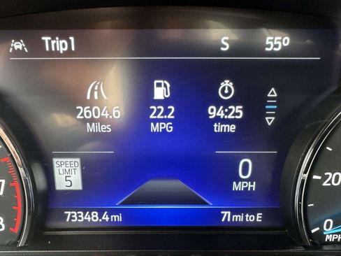 Used 2022 Ford Explorer XLT w/ Equipment Group 202A AWD/4WD image 31