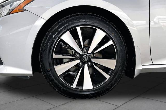 Certified 2022 Nissan Altima 2.5 SV FWD image 11