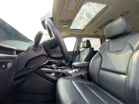 Used 2025 Kia Telluride S FWD image 21