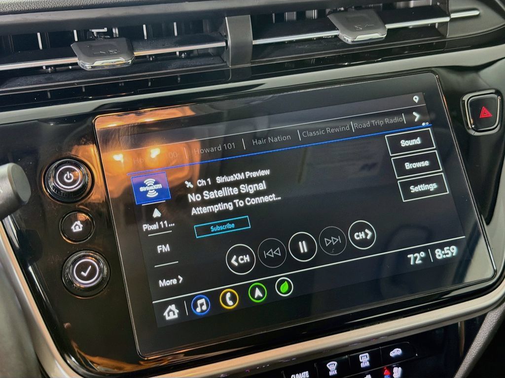 Used 2023 Chevrolet Bolt EUV Premier w/ Sun & Sound Package FWD image 14
