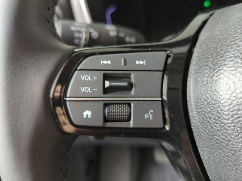 New 2025 Honda Pilot Touring image 23