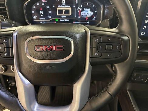 Used 2025 GMC Sierra 1500 SLT w/ SLT Premium Plus Package AWD/4WD image 17