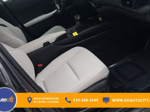 Used 2024 Lexus UX 250h FWD image 8