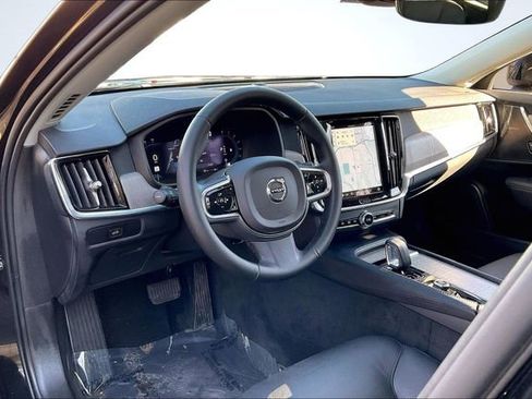 Certified 2024 Volvo V90 B6 Cross Country Plus w/ Climate Package image 15