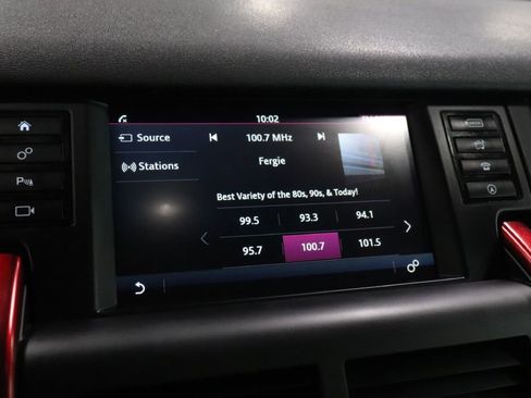 Used 2018 Land Rover Discovery Sport HSE image 31