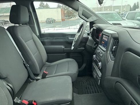 Used 2022 Chevrolet Silverado 1500 Custom image 9