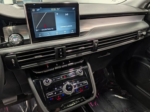 Certified 2022 Lincoln Corsair AWD w/ Premium Package image 14