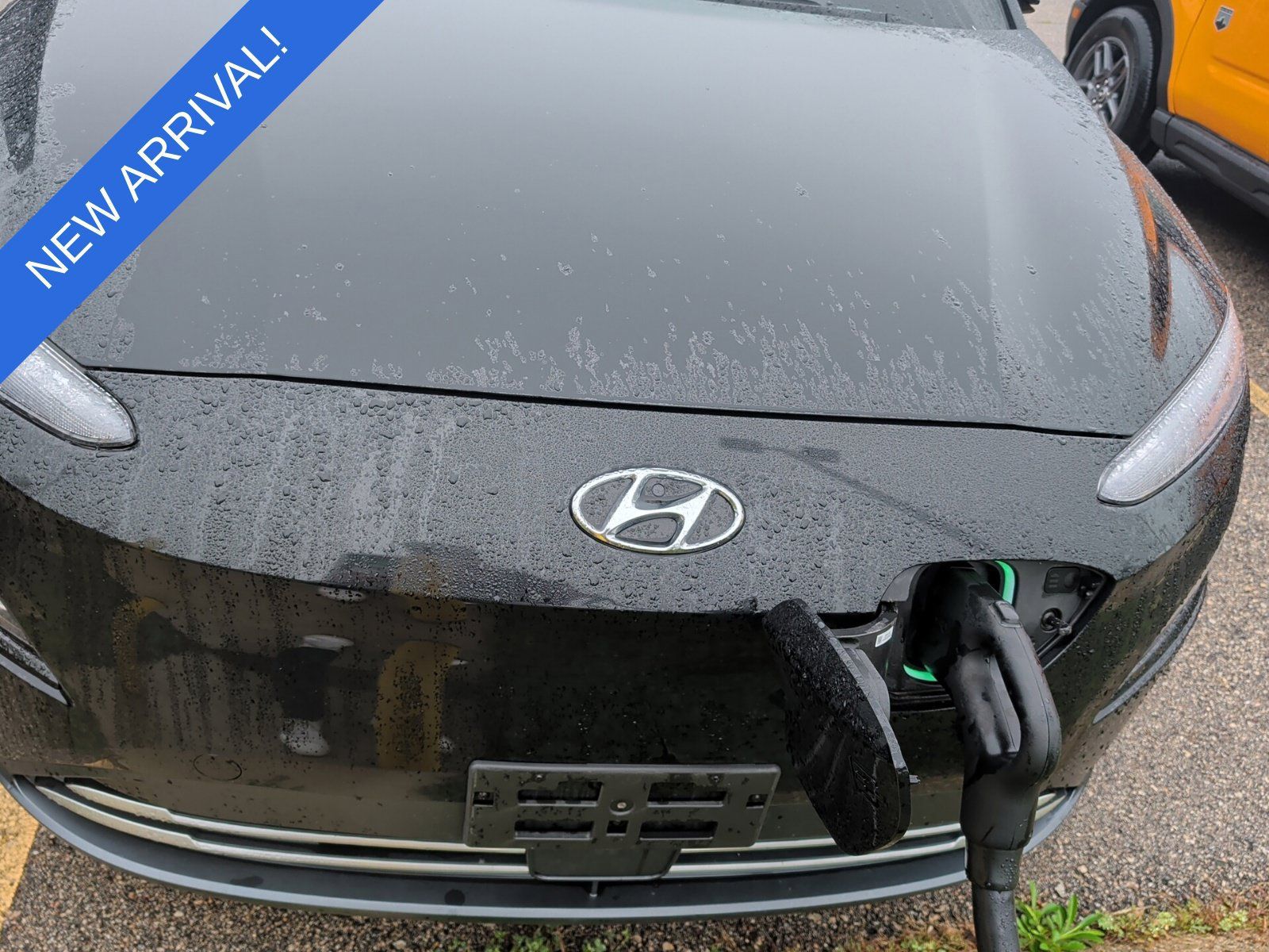 Used 2023 Hyundai Kona Limited FWD image 6