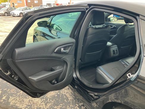 Used 2015 Chrysler 200 S w/ Comfort Group image 11