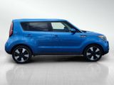 Used 2018 Kia Soul + image 4