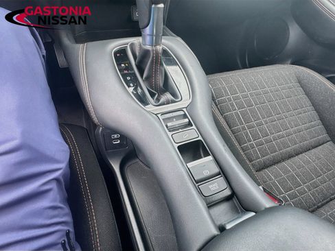 Used 2025 Honda HR-V Sport image 26