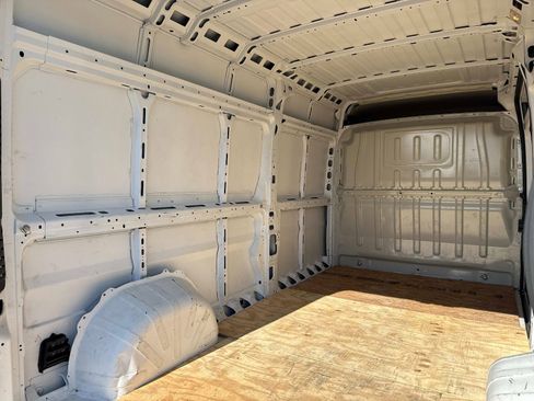 Used 2023 RAM ProMaster 2500 image 14