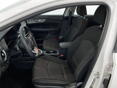 Used 2024 Kia Forte LXS FWD image 16