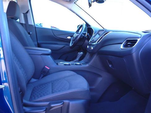 Used 2021 Chevrolet Equinox LT AWD/4WD image 9