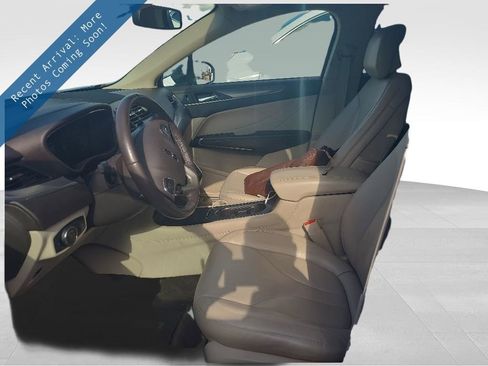 Used 2018 Lincoln MKC Premiere AWD/4WD image 1