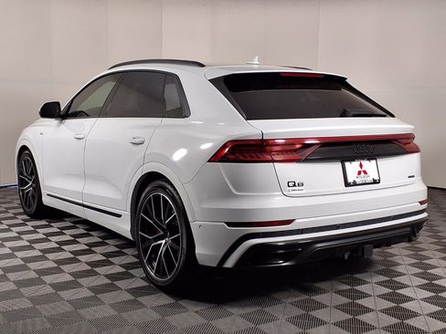 Used 2023 Audi Q8 Prestige AWD/4WD image 5