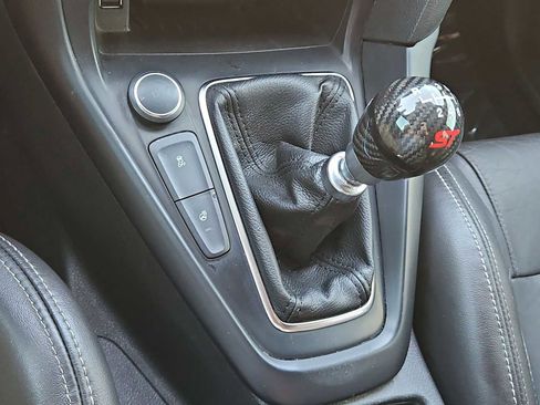 Used 2017 Ford Focus ST w/ Equipment Group 402A image 33