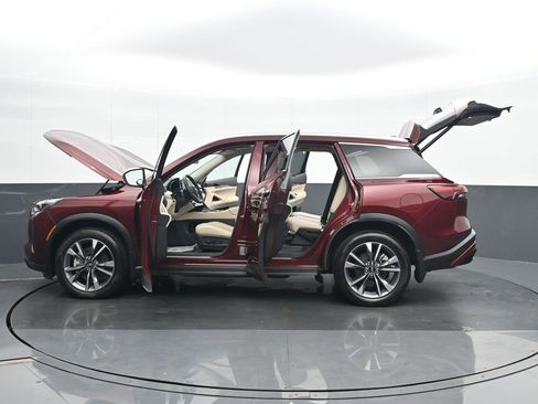 Used 2024 INFINITI QX60 Luxe w/ Vision Package image 27