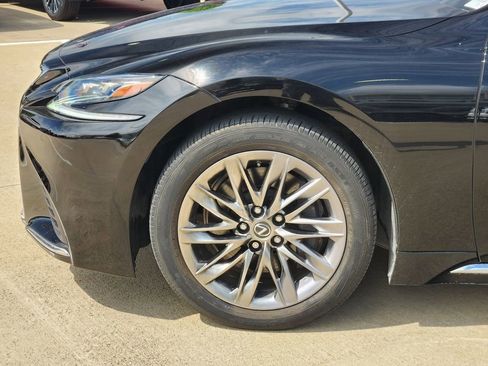 Used 2018 Lexus LS 500 w/ Accessory Package (Z2) RWD image 8