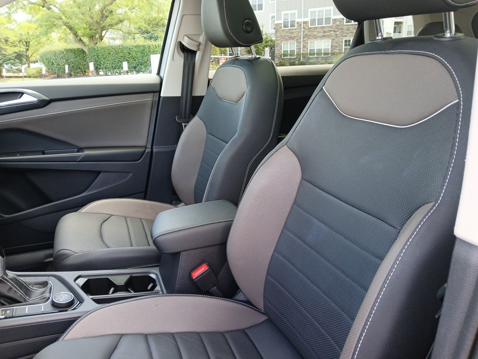 Certified 2023 Volkswagen Taos SEL AWD/4WD image 21