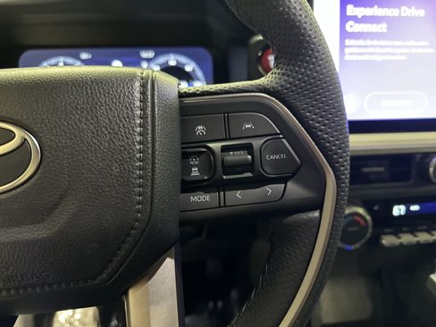 Used 2024 Toyota Tacoma TRD Off-Road AWD/4WD image 20