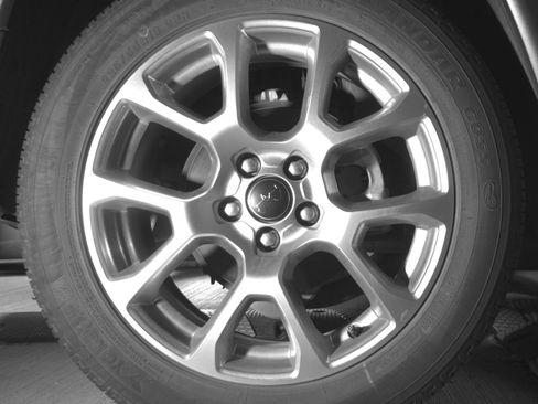 Used 2025 Jeep Compass Limited image 15