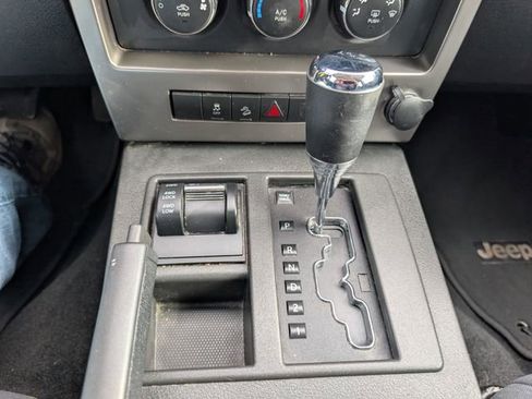 Used 2012 Jeep Liberty Sport w/ Popular Equipment Group image 22