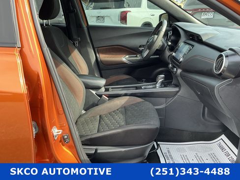 Used 2021 Nissan Kicks SR image 13
