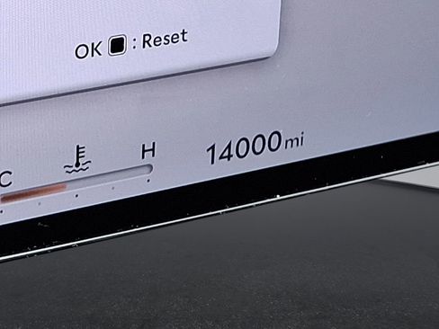 Used 2025 Genesis GV80 2.5T Advanced image 13