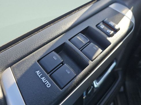 Used 2022 Toyota 4Runner SR5 Premium w/ Moonroof Package AWD/4WD image 32