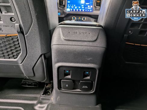 Used 2024 Ford Bronco Badlands AWD/4WD image 29