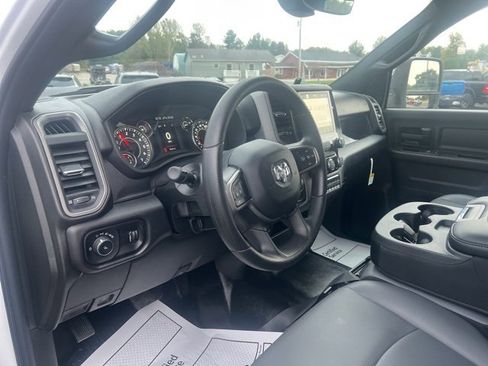 New 2024 RAM 2500 Tradesman w/ Chrome Appearance Group image 15