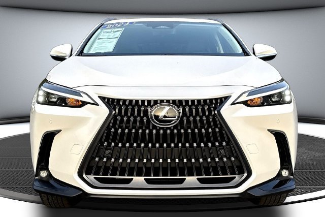 Used 2024 Lexus NX 350h AWD image 2