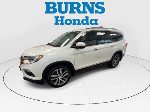 Certified 2017 Honda Pilot Elite image 4
