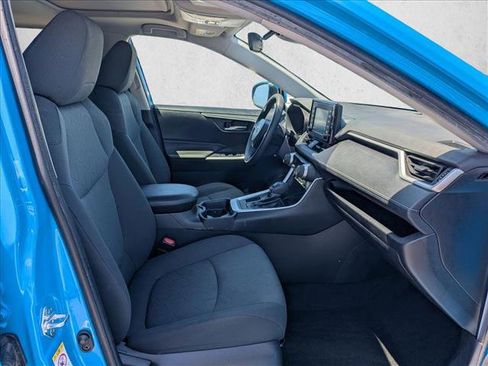 Used 2019 Toyota RAV4 XLE w/ Convenience Package FWD image 21