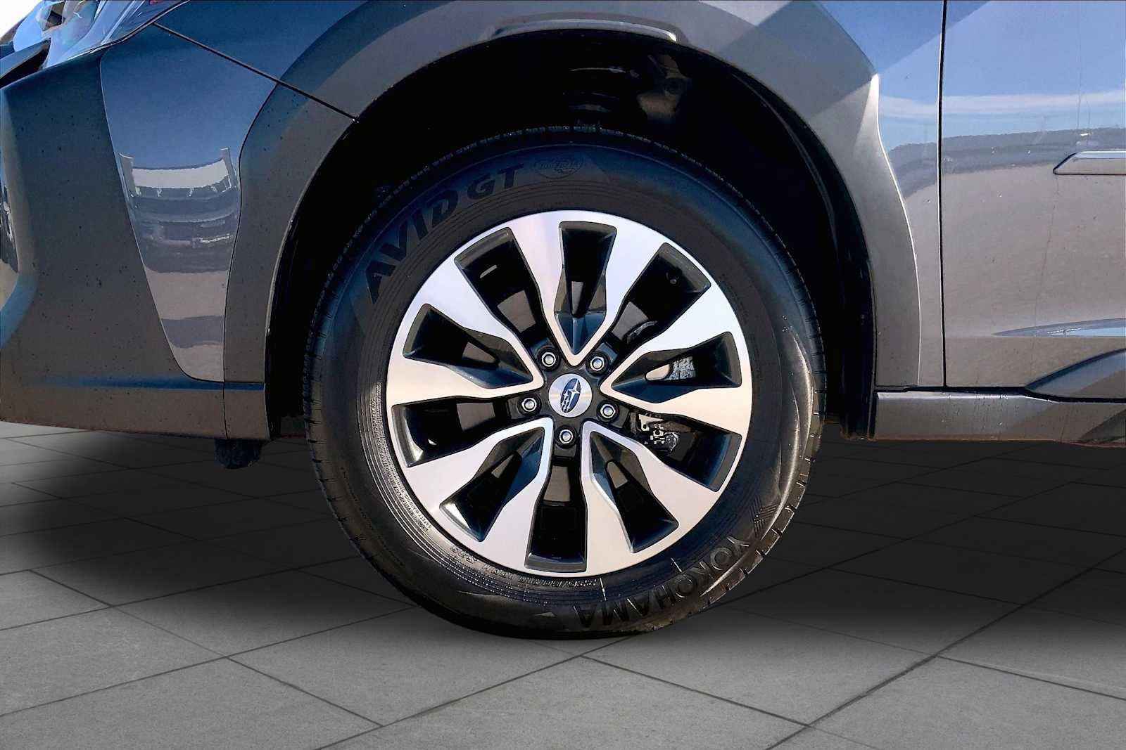 Certified 2023 Subaru Outback Limited AWD/4WD image 11
