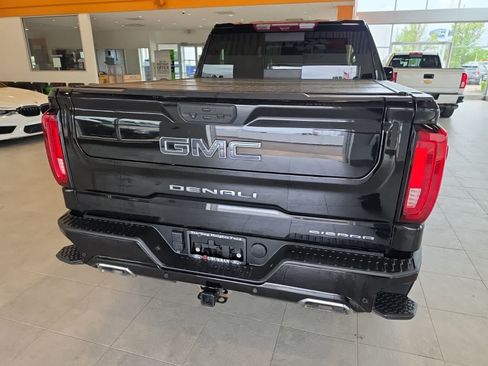 Used 2022 GMC Sierra 1500 Denali Ultimate AWD/4WD image 9