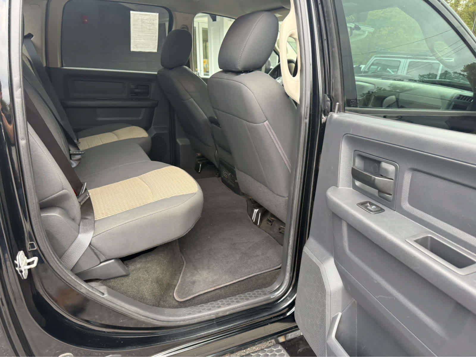 Used 2012 RAM 3500 ST w/ Max Tow Pkg AWD/4WD image 18