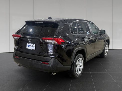 Used 2025 Toyota RAV4 LE image 5