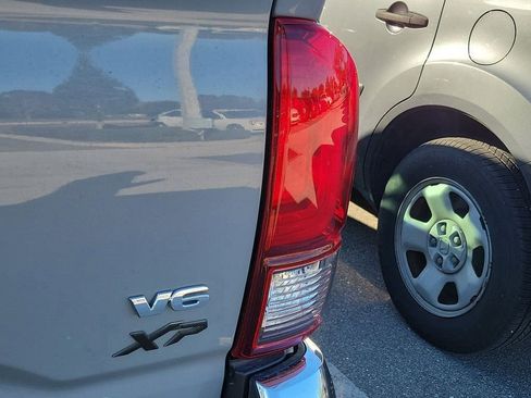 Used 2019 Toyota Tacoma SR5 image 10